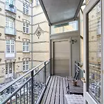 Spacious 3-bedroom Near Kings Garden Lägenhet Köpenhamn
