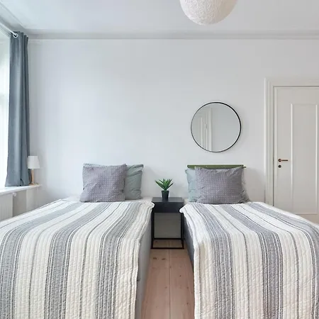 Spacious 3-bedroom Near Kings Garden Lägenhet Köpenhamn